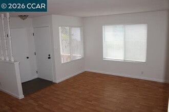 2152 Blue Jay Cir in Pinole, CA - Building Photo - Building Photo