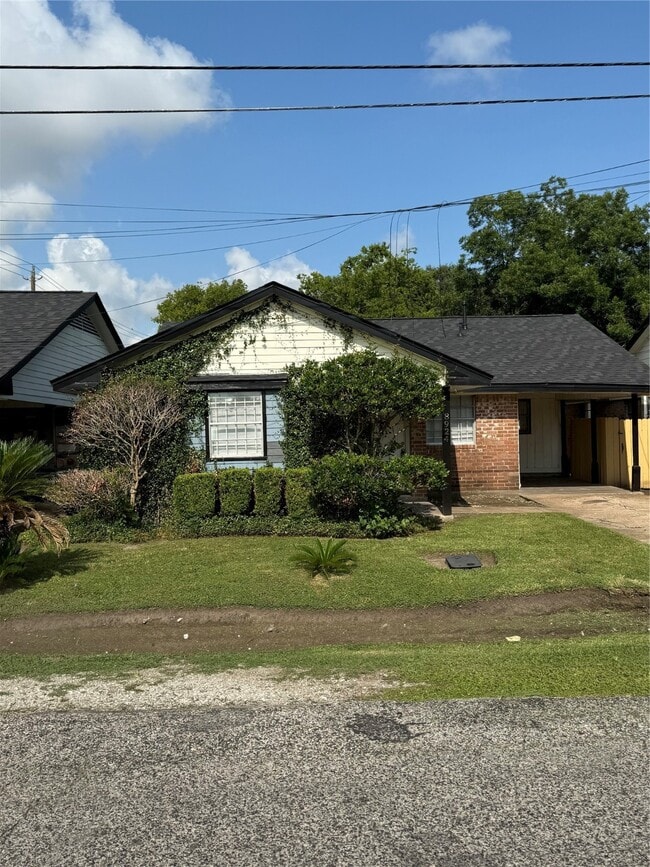 property at 8924 Duane St