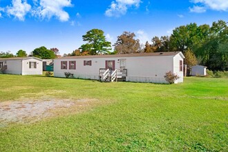 406 Little Dove Rd in Pikeville, NC - Building Photo - Building Photo