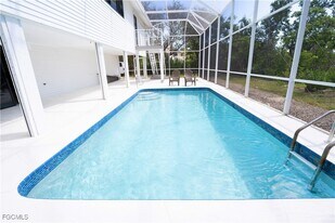 1784 Bunting Ln in Sanibel, FL - Building Photo