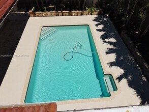 15412 SW 177th Terrace in Miami, FL - Building Photo - Building Photo