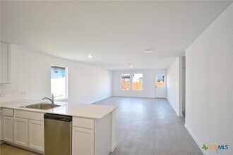 3243 Gingham Pt in Converse, TX - Building Photo - Building Photo