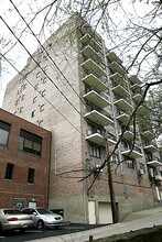 Lebanon House in Pittsburgh, PA - Foto de edificio - Building Photo