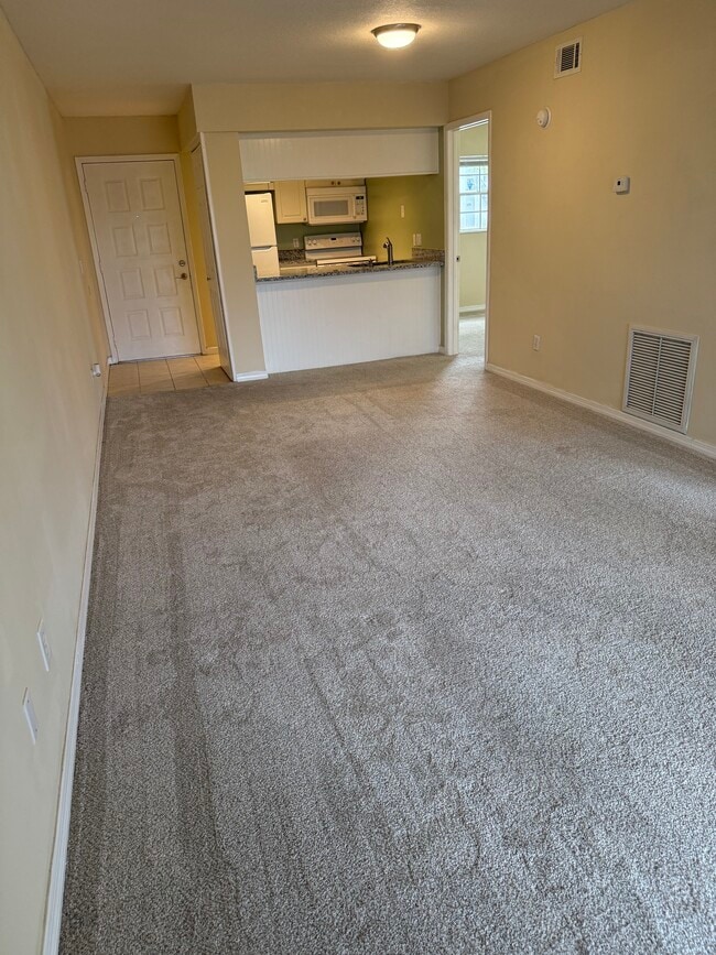 property at 3802 N Oak Dr