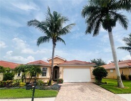 14265 Manchester Dr in Naples, FL - Building Photo