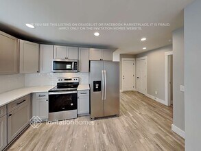 524 W Main St in Lincolnton, NC - Foto de edificio - Building Photo