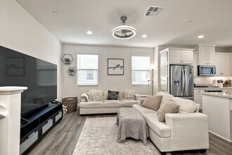 2211 Solara Ln in Vista, CA - Building Photo - Building Photo