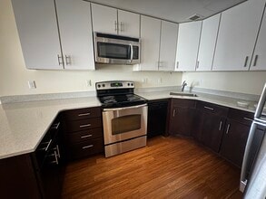 10 Winter St, Unit 305 in Boston, MA - Building Photo - Building Photo