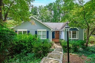 311 Westbrook Dr in Carrboro, NC - Building Photo