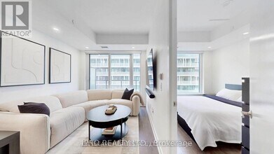 35 Tubman Ave in Toronto, ON - Building Photo - Building Photo