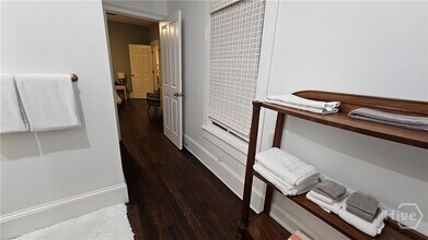 14 E 41st St in Savannah, GA - Building Photo - Building Photo