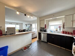 2707 W Berwyn Ave in Chicago, IL - Building Photo - Building Photo