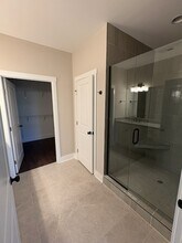 4733 Heiskell Dr in Chattanooga, TN - Foto de edificio - Building Photo