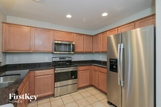 10621 E Singing Canyon Dr in Tucson, AZ - Building Photo - Building Photo