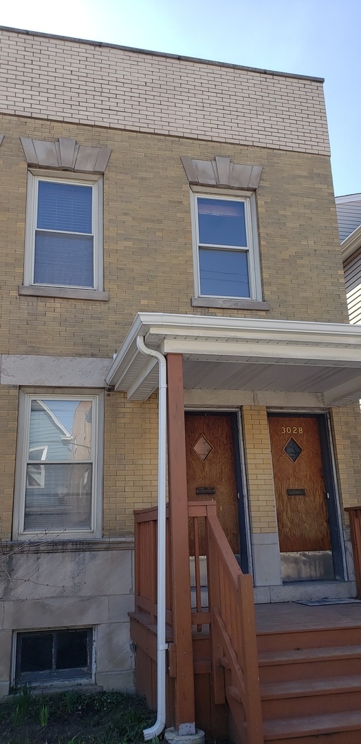 property at 3028 N Clybourn Ave