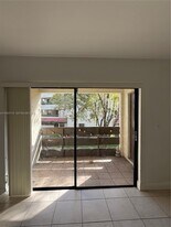 8811 SW 123rd Ct in Miami, FL - Building Photo