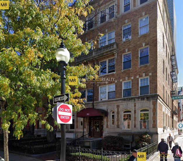 282 Newbury St in Boston, MA - Building Photo