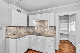 1320 W Pierce St in Houston, TX - Building Photo - Building Photo