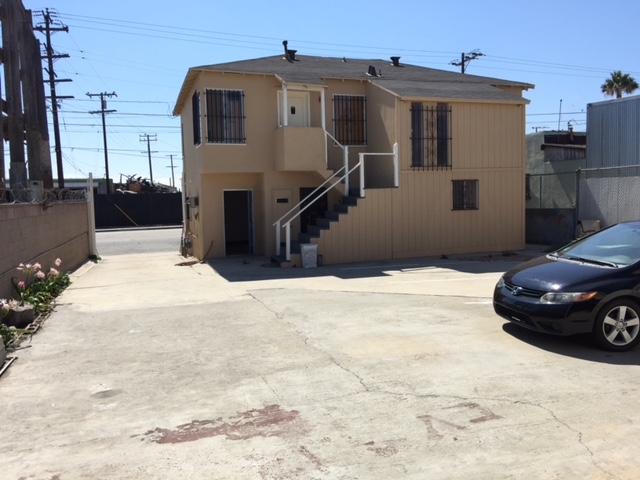 15328 S San Pedro St in Gardena, CA - Building Photo - Building Photo