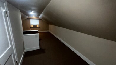 4500 Winchester Rd in St Matthews, KY - Building Photo - Building Photo