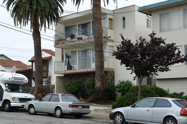 233 San Luis Ave in San Bruno, CA - Building Photo - Building Photo