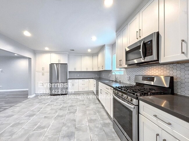 property at 3456 Redondo Blvd