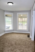 232 Lincoln St in Mankato, MN - Foto de edificio - Building Photo