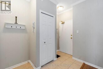 2090-2090 Valin St in Ottawa, ON - Building Photo - Building Photo