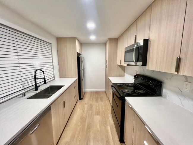 6722 S Monroe St, Unit B in Tacoma, WA - Building Photo - Building Photo