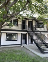 2106 Hunt Dr in Killeen, TX - Building Photo