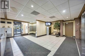 10-210 Markbrook Ln in Toronto, ON - Building Photo - Building Photo