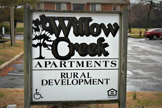 Willow Creek Apartments in Bells, TN - Building Photo - Building Photo