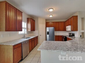 517 Cassia Way in Arlington, TX - Building Photo - Building Photo