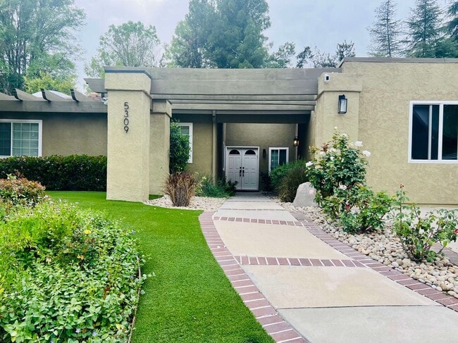 property at 5309 Lockhurst Dr