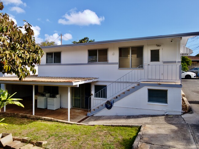 2128 Gertz Ln in Honolulu, HI - Building Photo - Building Photo