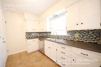 1739 E Center St in Pocatello, ID - Building Photo - Building Photo