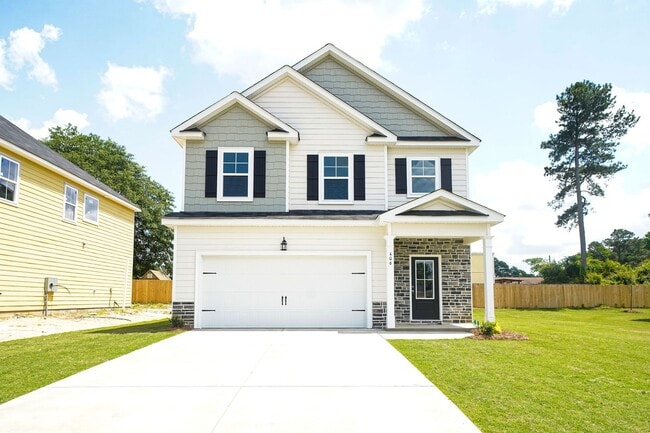406 Matthew Ln in Martinez, GA - Building Photo - Building Photo