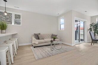 5416 N Winthrop Ave in Chicago, IL - Building Photo - Building Photo