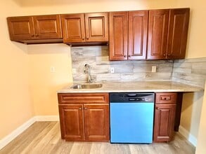 6 Tennis Rd in Boston, MA - Building Photo - Building Photo