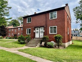 34 Latona Ct in Buffalo, NY - Building Photo