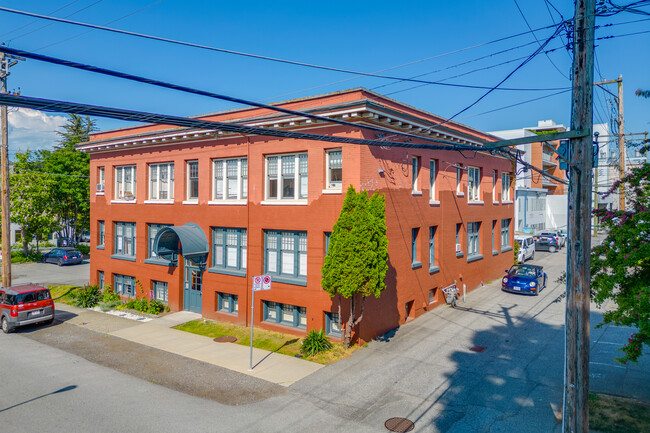 2224 Alberta St in Vancouver, BC - Building Photo - Building Photo