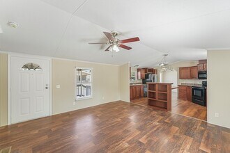 21864 Russell Dr in New Caney, TX - Building Photo - Building Photo