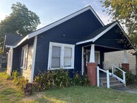 121 N Hagerman St in Houston, TX - Building Photo - Building Photo