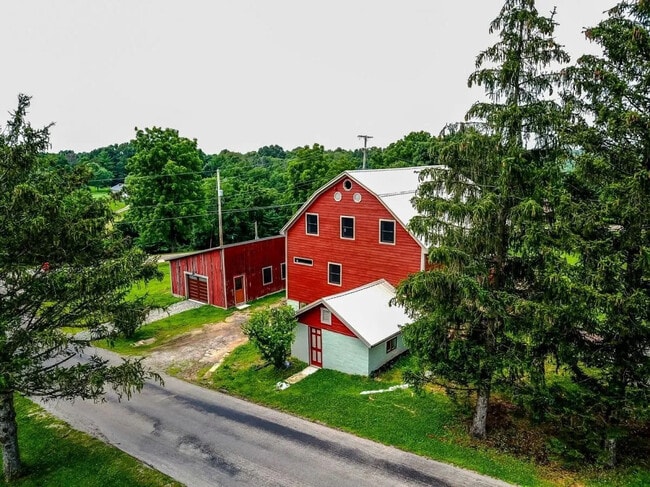 property at 7892 N Coolville Ridge Rd