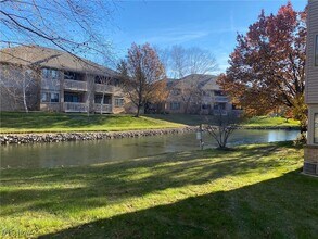 3800 Rosemont Blvd, Unit 107 H in Akron, OH - Building Photo - Building Photo
