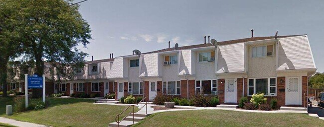 La Provincial Townhomes in Sarnia, ON - Building Photo - Building Photo