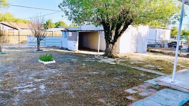 405 E Bowie St in Del Rio, TX - Foto de edificio - Building Photo