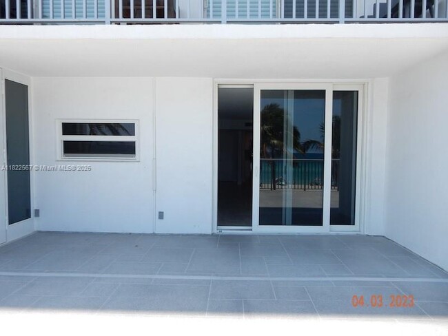 400 N Surf Rd, Unit 303 in Hollywood, FL - Building Photo - Building Photo