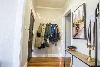 1514 W Addison St in Chicago, IL - Building Photo - Building Photo