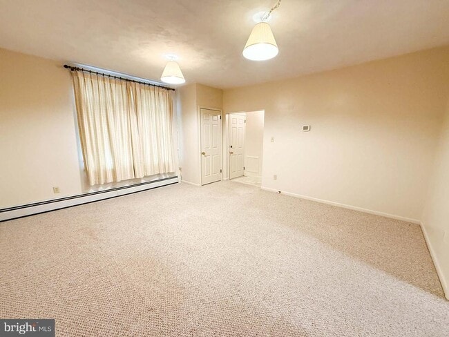 1516 Philadelphia Ave in Chambersburg, PA - Building Photo - Building Photo